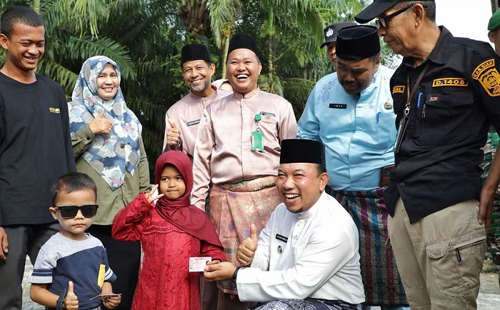 Husni Merza Hadiri Bujang Kampung Ke-65 di Dusun Pusako