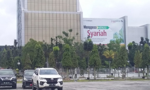 Pimpin Rapat Konversi, SF Haryanto: Selamat Buat Bank Riau Kepri...