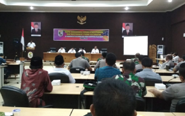 Buka FKDM, Wabup Zardewan Ajak Masyarakat Pelalawan Jaga Stabilitas Keamanan