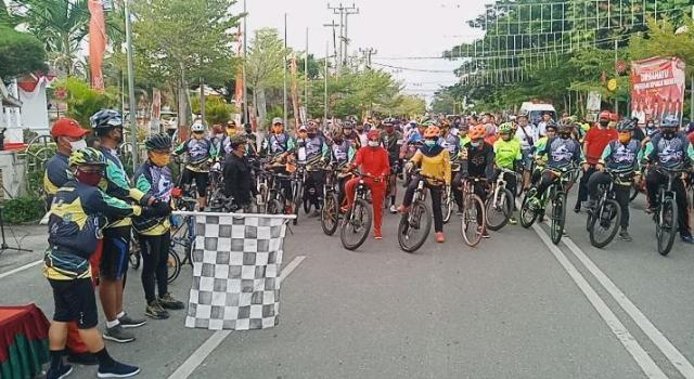 Dilepas Bupati, Kapolres Rohil Hadiri Festival Rohil Gowes Club Tahun 2020