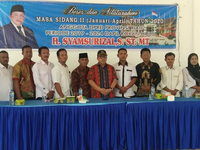 Anggota DPRD Riau Datang, Warga Desa Pasir Baru-Rohul Minta Jalannya Diaspal
