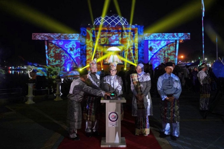 Plt Gubri Resmi Buka MTQ ke-41 Tingkat Provinsi Riau di Rengat