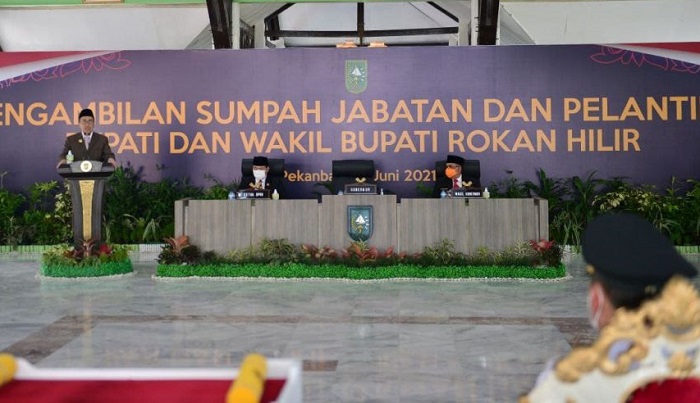 Dilantik, Pesan Syamsuar pada Afrizal Sintong: Jalankan dengan Amanah!
