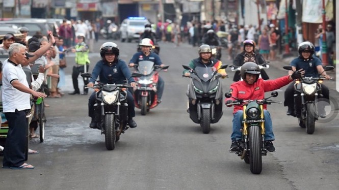Liat Jokowi Blusukan Pakai Motor, Iwan Fals: Serem, Kaya' Geng Motor