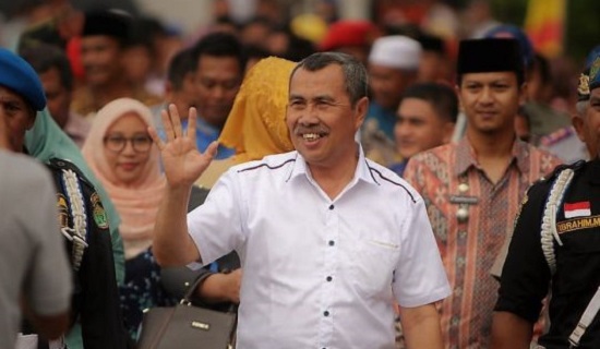 Gubernur Riau Mengaku Belum  Tahu Sinar Mas Ngemplang Pajak Rp400 M