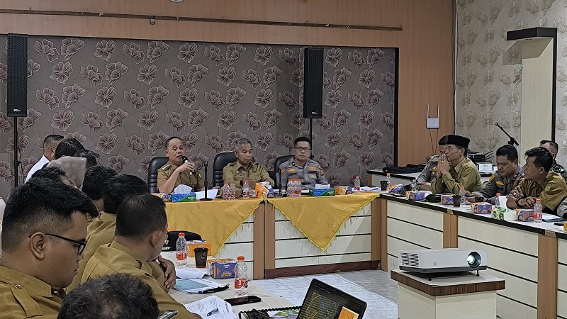 Banjir di Tiga Kecamatan, Bupati Herman Minta Perusahaan Bantu Penggalian Parit dan Pembuatan Tanggul