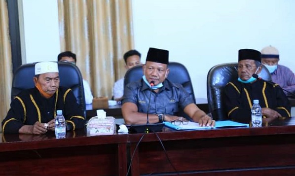 Hearing di Gedung DPRD,  Ninik Mamak  Kota Lama Minta  PT EDI Kembalikan 20 Persen HGU pada Masyarakat