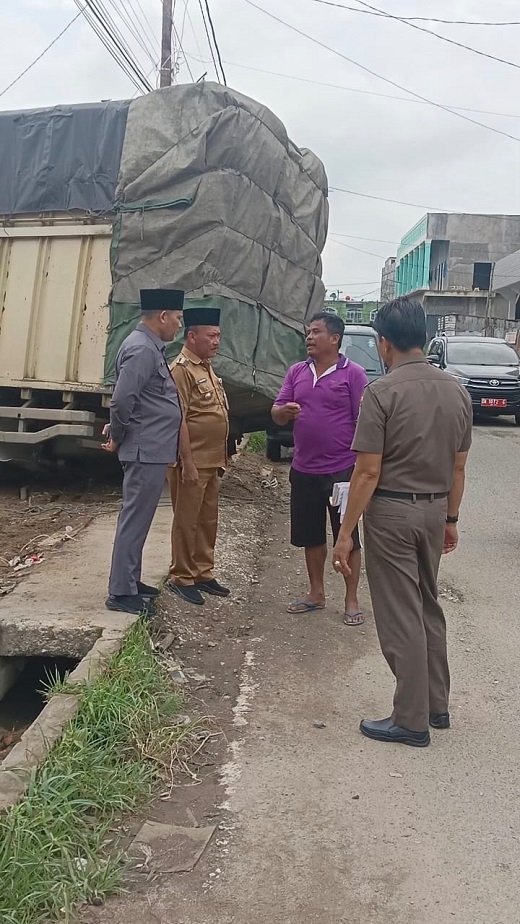 Satgas Trantibum Lakukan Penertiban dan Pengawasan Parkir Liar, Bangunan Liar dan Aktivitas Bongkar Muat di Bahu Jalan