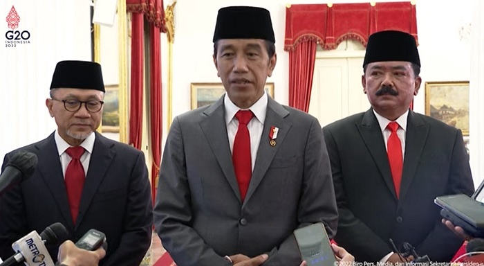 Jokowi Resmi Lantik Zulkifli Hasan jadi Menteri Perdagangan dan Hadi Tjahjanto Sebagai Menteri ATR