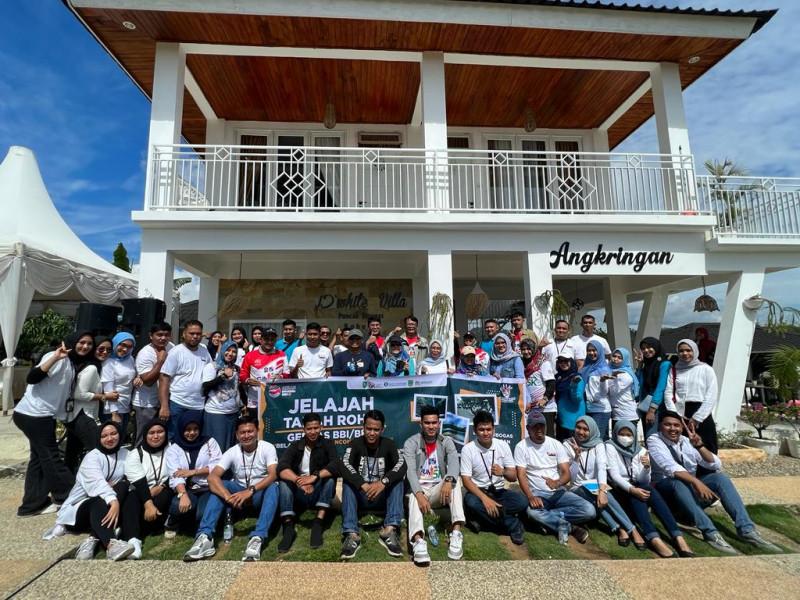Bersama Perbarindo, OJK Riau Jelajahi Sejumlah Objek Wisata di Rokan Hulu