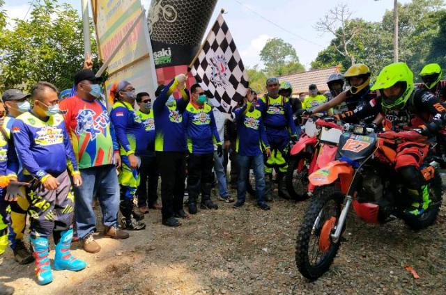 Arung Lumpur di HUT RI ke-75 Tahun 2020, Bupati Rohul Lepas 800 Rider JRR 8