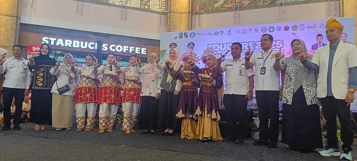 Pemko, Bunda Belia dan RCC Bagikan Makanan B2SA pada Educare 2025