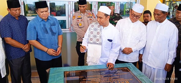HM Rusli Zainal dan Yopi Arianto Hadiri Peresmian Gedung Serbaguna Baitunnur Ponpes Nur Alif Lirik