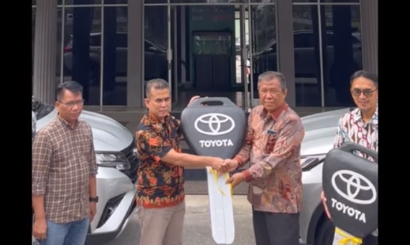 APP Sinar Mas Serahkan Bantuan Kendaraan Darat untuk BBKSDA Riau
