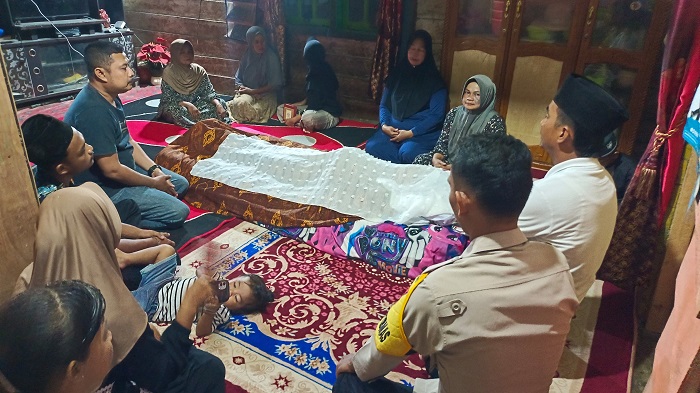 Diduga Tersambar Petir, Petani di Desa Pesikaian Cerenti Meninggal Dunia