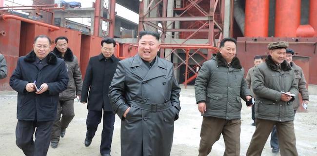 Dikabarkan Meninggal Dunia, Tiba-tiba Kim Jong Un Akhirnya Muncul di Hadapan Publik