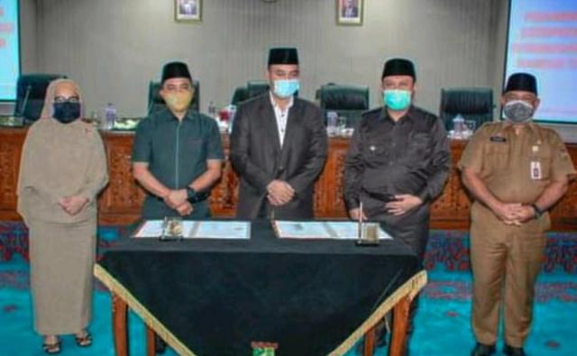 Bupati Kampar dan Ketua DPRD Tandatangani KUA-PPAS Perubahan APBD Kampar TA. 2020