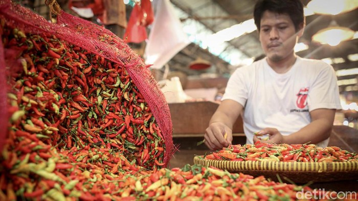 Kencangkan Ikat Pinggang, Harga-harga Bahan Pokok Bakal Naik