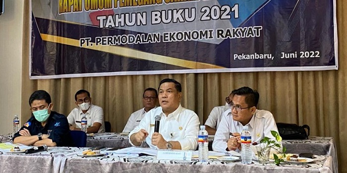 SF Haryanto 'Ngegas' Seluruh Bos BUMD Riau, Harus Beri Kontribusi, atau Silakan Mundur!