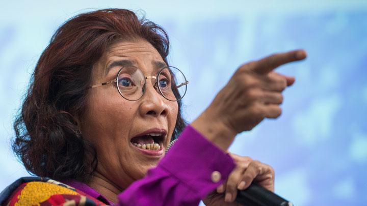 Tak Terima Dituding Jadi Buronan Polisi dan Ratu Bajak Laut, Menteri Susi Langsung 'Labrak' Faizal Assegaf