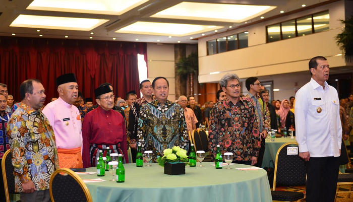 Hadir di Riau, BJ Habibie Dorong Tekhnokrat di Indonesia Lakukan Inovasi