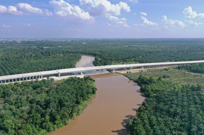 Progres Pembangunan Jembatan Siak Penghubung Ruas Tol Rengat - Pekanbaru  Sudah 98 Persen