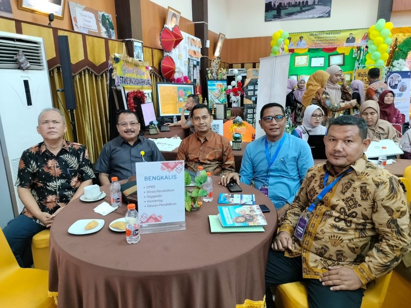 Dewan Pendidikan Motivasi Siswa Bengkalis Hadapi PTN dan Sekolah Kedinasan