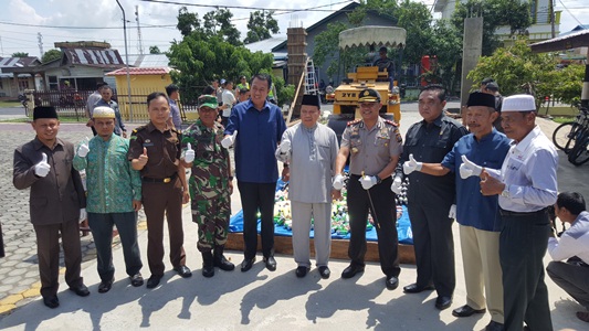 Polres Meranti Musnahkan Ratusan Botol dan Kaleng Miras Serta Ribuan Petasan