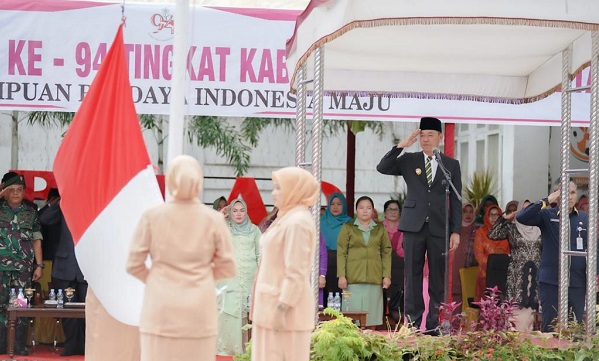 Pimpin Peringatan Hari Ibu, Afrizal Sintong: Perempuan Berdaya Indonesia Maju!