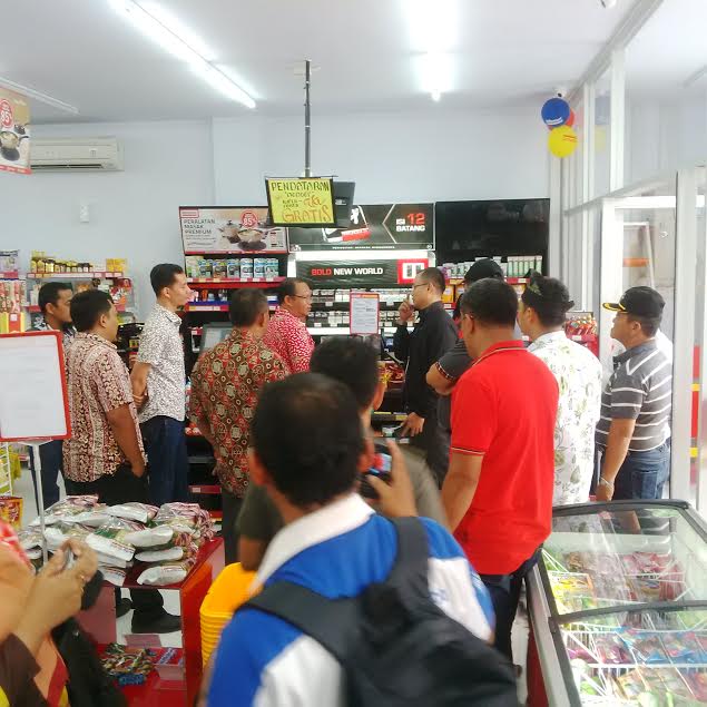 Tak Punya Izin, Ritel Alfamart di Bungaraya Didatangi Satpol PP