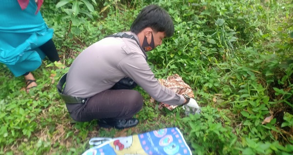 Warga  Digegerkan Penemuan Bayi Perempuan di Belakang PN Kuansing