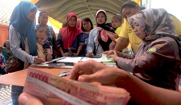 Penyaluran Bantuan Sembako untuk Masyarakat Tahap Satu Dipercepat, Catat Waktunya...