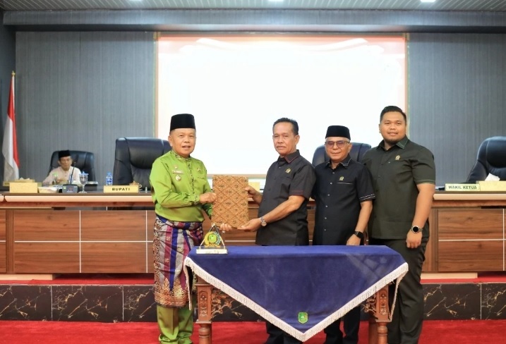 Bupati dan  DPRD Meranti Teken Nota Kesepakatan KUA-PPAS 2026