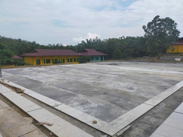 SMK Negeri 1 Tambusai-Rohul Bangun Lapangan Serba Guna
