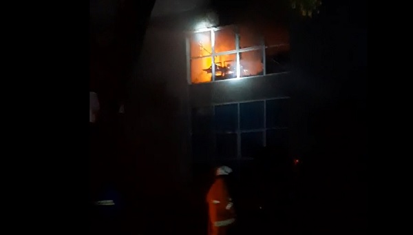 BREAKING NEWS: Kantor BPKAD Pekanbaru di  Tenayan  Terbakar