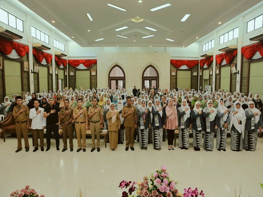 Muscab IBI VIII Bupati Kampar : Profesi Bidan Merupakan Tugas Mulia