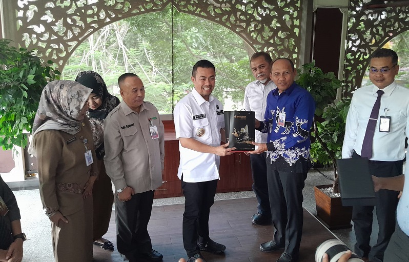 Pj. Wali Kota Minta Kerja Sama Yang Saling Menguntungkan dengan Bank Riau Kepri