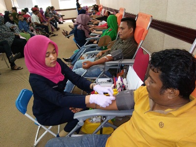 Kumpulkan Ratusan Kantong Darah, PMI Apresiasi Keluarga Donor RAPP