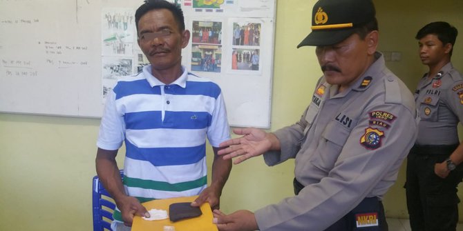Waduh! Terjaring Razia, Kepala Desa di Indragiri Hulu Ketahuan Simpan Sabu
