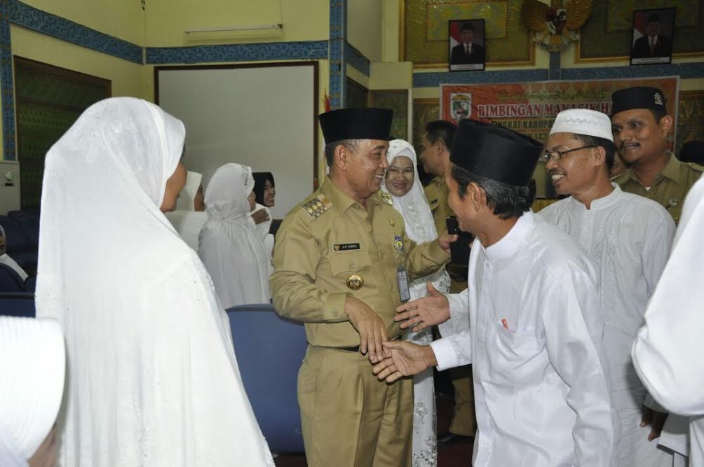 Bupati Pelalawan HM Harris Buka Bimbingan Manasik Haji 1438 H