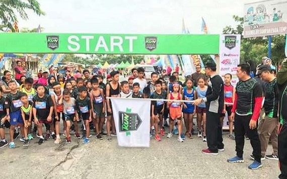 Sekdako Pekanbaru Lepas Peserta Pekanbaru Run 3,5 dan 10 K