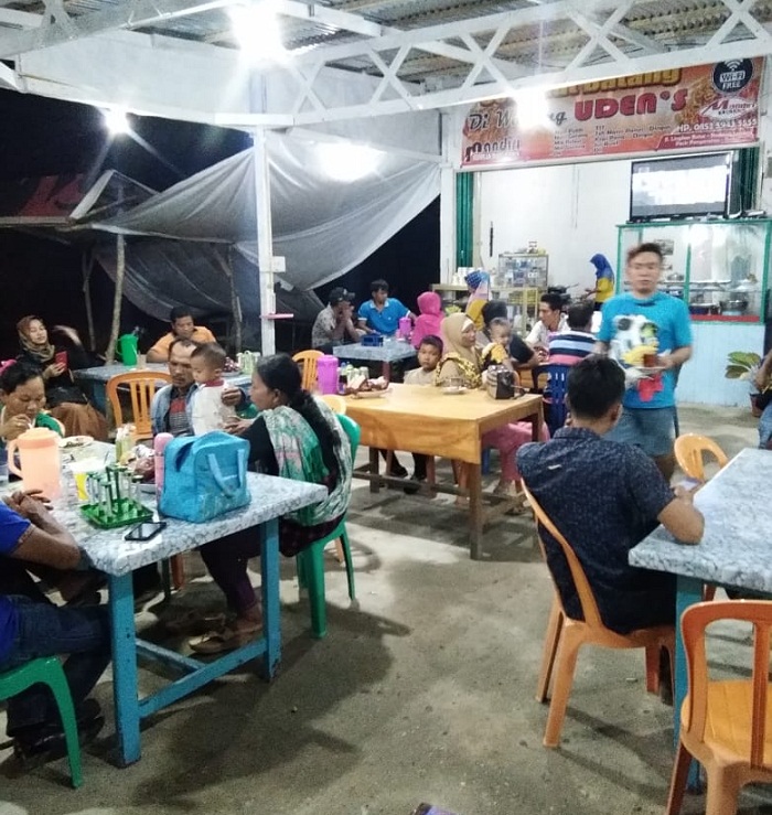 Rumah Makan Bang Uden Rohul Layani Penumpang Trayek Sidimpuan-Pekanbaru dan Perbengkelan Armada 