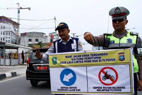 TERSEBAB WTN, Pemberlakuan Tilang Kendaraan Roda Dua yang Lewati Fly Over Ditunda