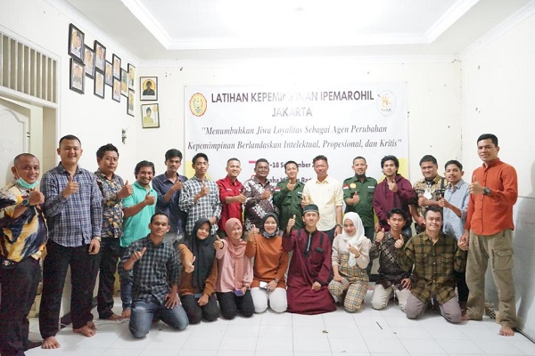 Bupati Afrizal Kunjungi Sekretariat Mahasiswa Rohil Jakarta