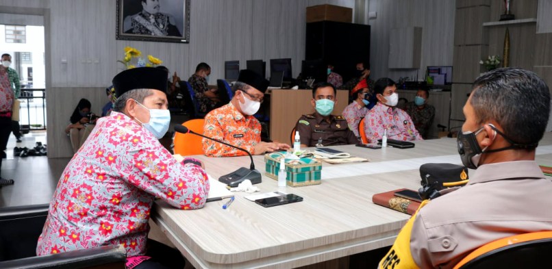 Tindak Lanjuti SE Mendagri dan Menag Jelang Idul Fitri di Siak, Pemkab Forkompinda dan Instansi Vertikal Gelar Rakor Penanggulangan Penyebaran Covid 19