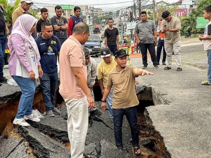 Gebrakan Wali Kota Pekanbaru: Mulai dari Penurunan tarif Parkir, Sampah, Infrastruktur dan Sosial Kemasyarakatan