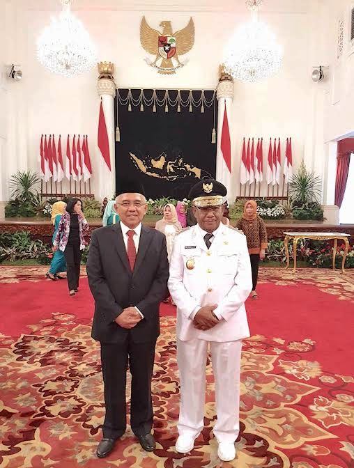Dilantik Presiden Jokowi, Wan Thamrin Resmi Jadi Wagubri