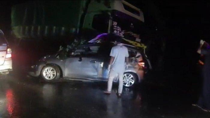 Hilang Kendali, Honda Jazz Tabrak Truk Fuso, 3 Wanita Cantik Tewas Mengenaskan