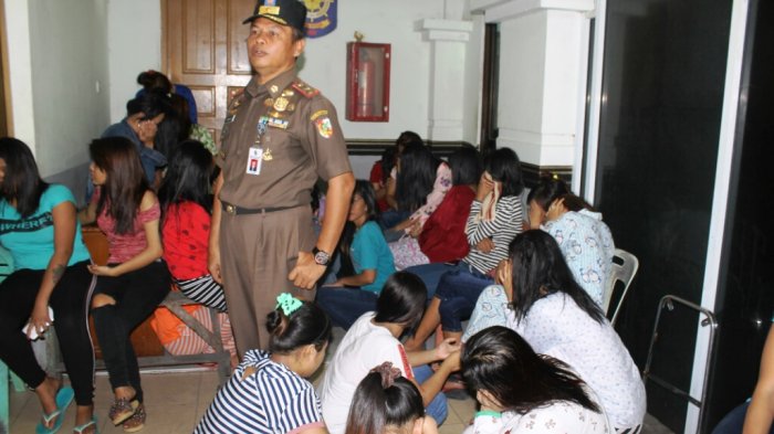 Satpol PP Serahkan Puluhan Wanita Diduga PSK dari Lokalisasi Maredan ke Dinsos Pekanbaru