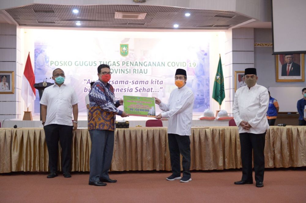 Pemprov Terima Bantuan 1.300 Paket Sembako dari Bank Riau Kepri